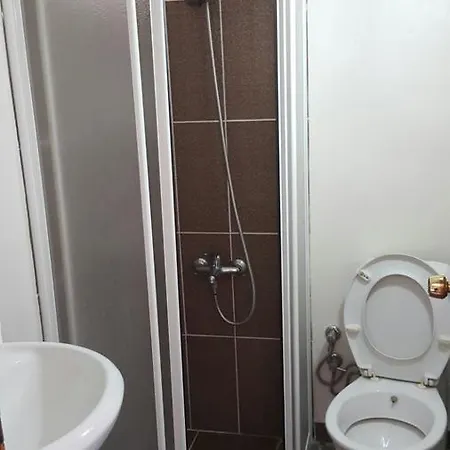 Parpali Отель *